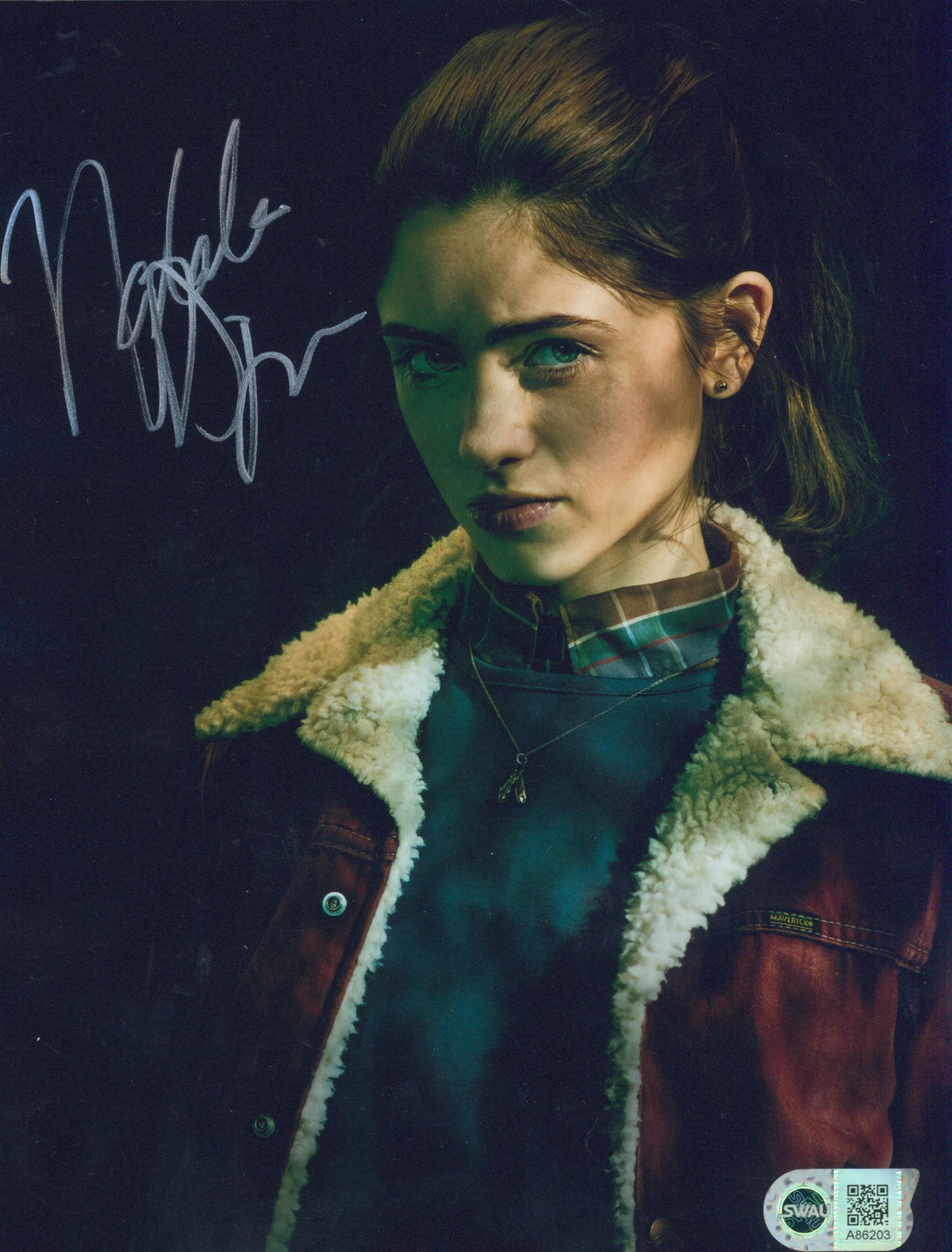 Natalia Dyer 8x10 Photo - SWAU Authenticated - SWAU